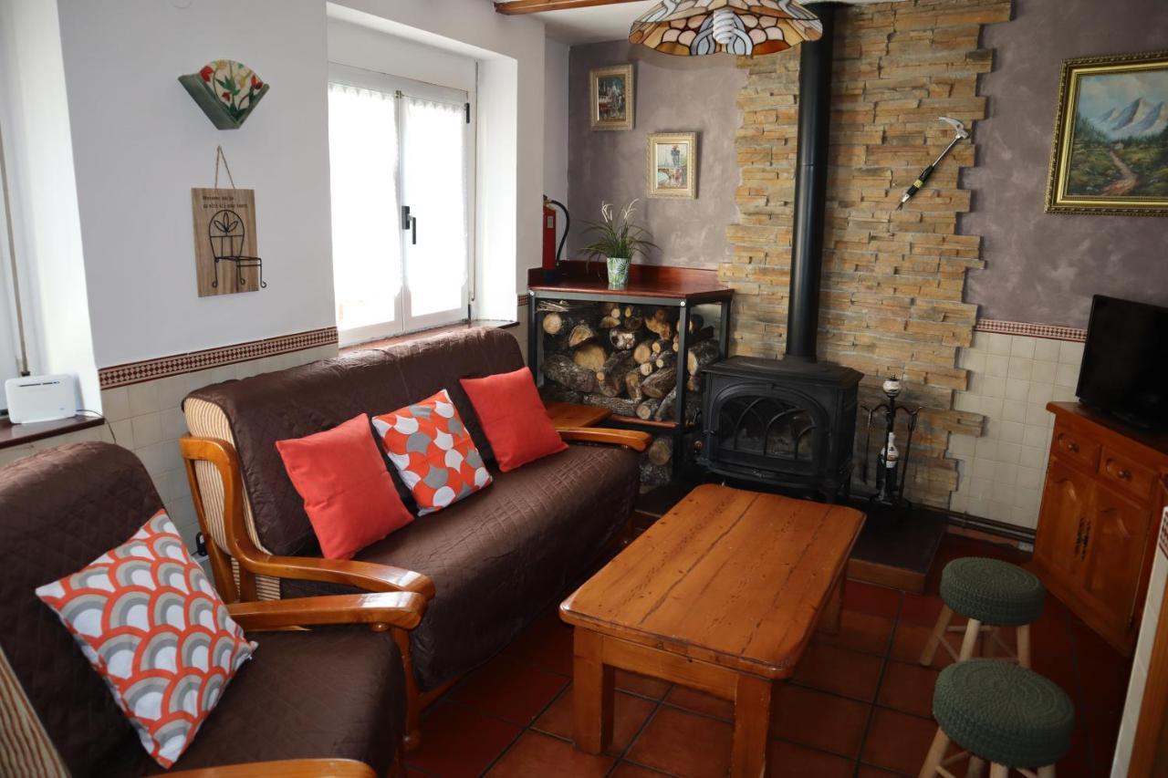 Casa Rural Cares Santa Maria de Valdeon エクステリア 写真